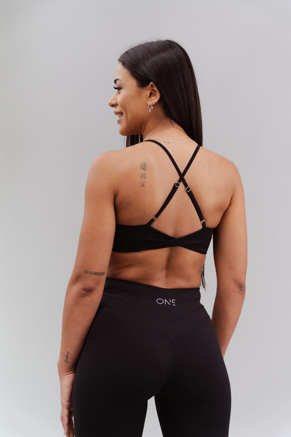 AuraMotion top Negro